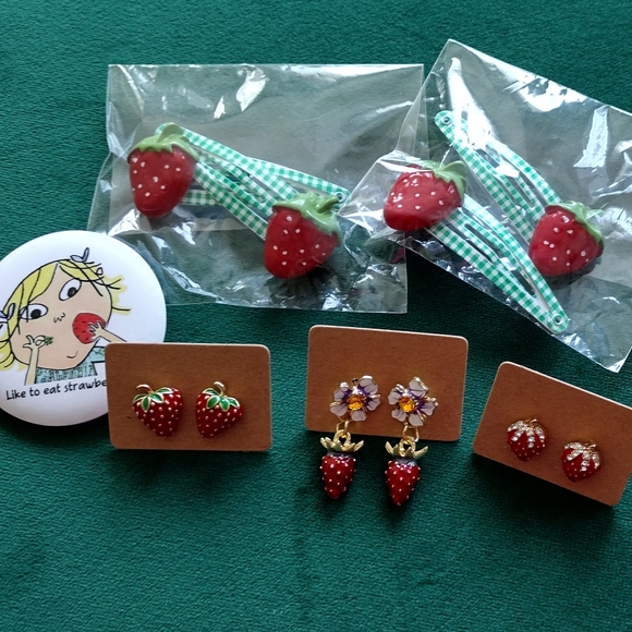 Other - Strawberry-Themed Kids Earrings Accessories Set